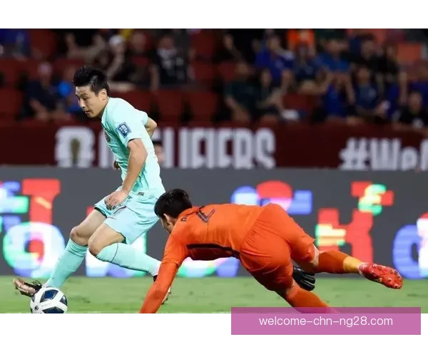 中国男足主场对阵沙特武磊错失关键进球机会引热议